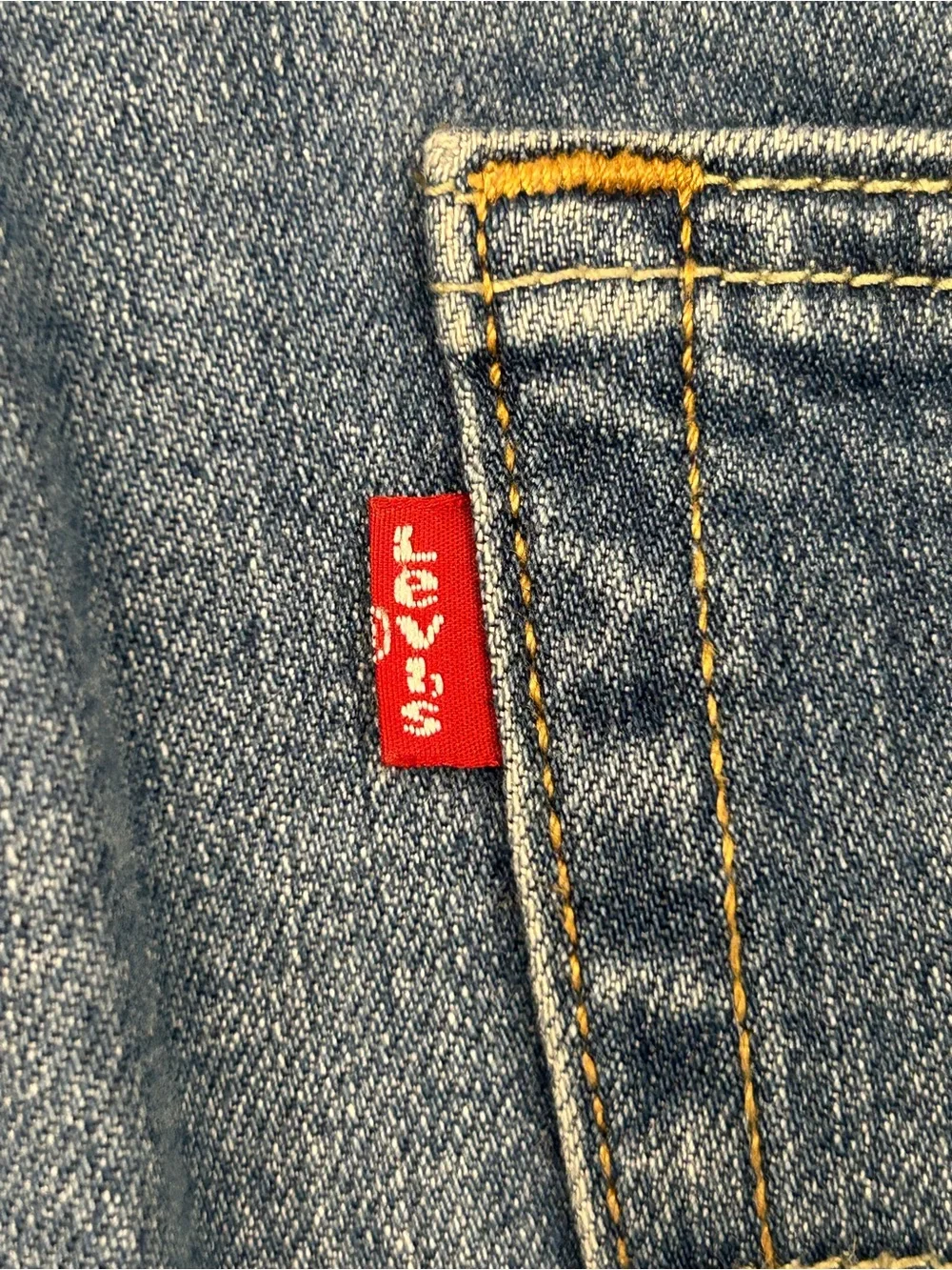 Levis straight leg